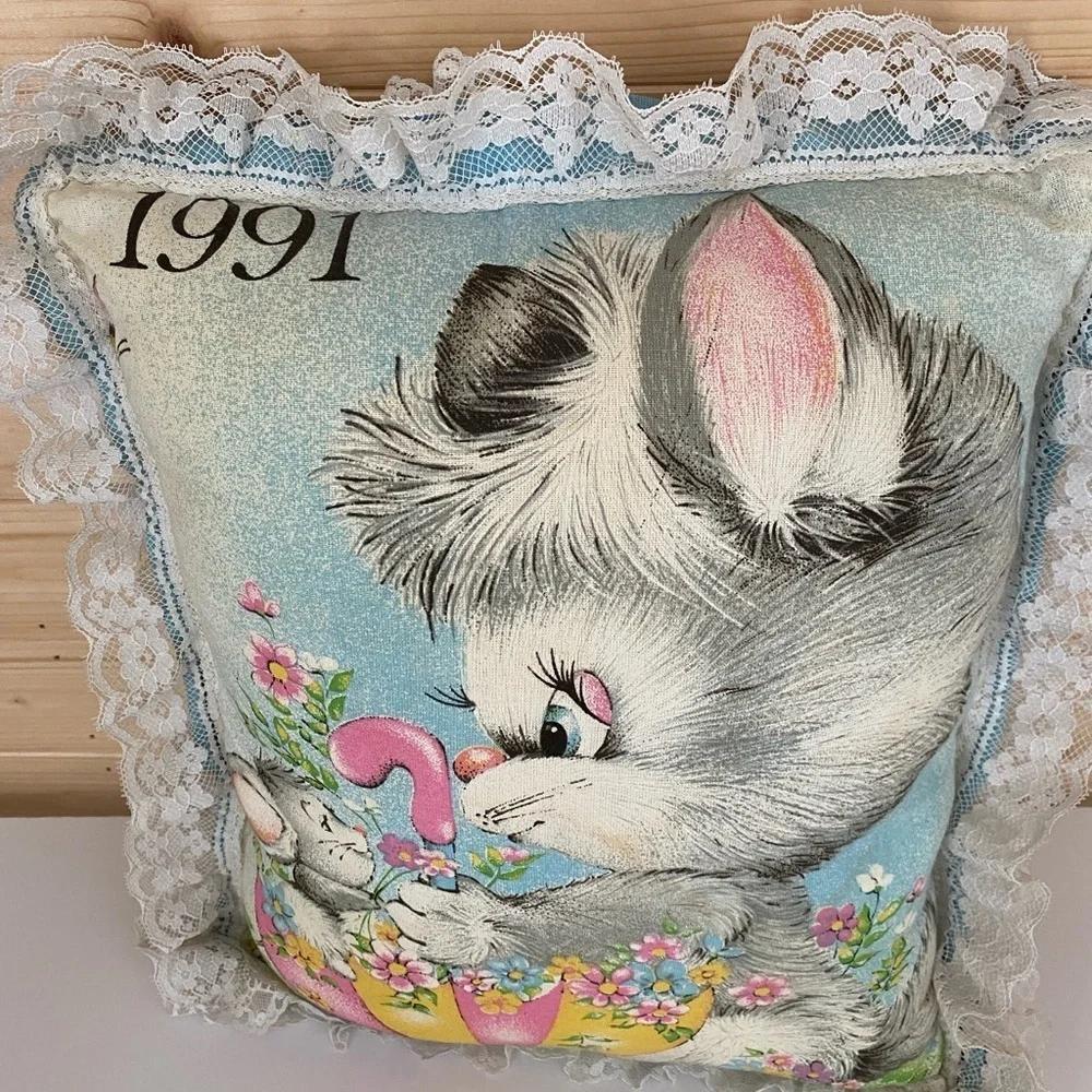 Vintage 1991 Handmade Ruffled Laced Puppy Kitten Calendar Tea Towels Pillow Home